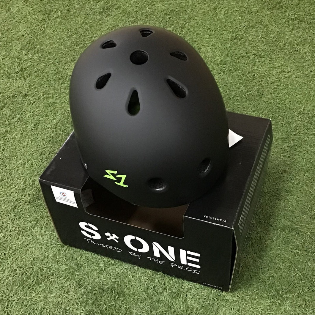 S1 Lifer Helmet - Matte Black/Green Straps (XS-XXXL)